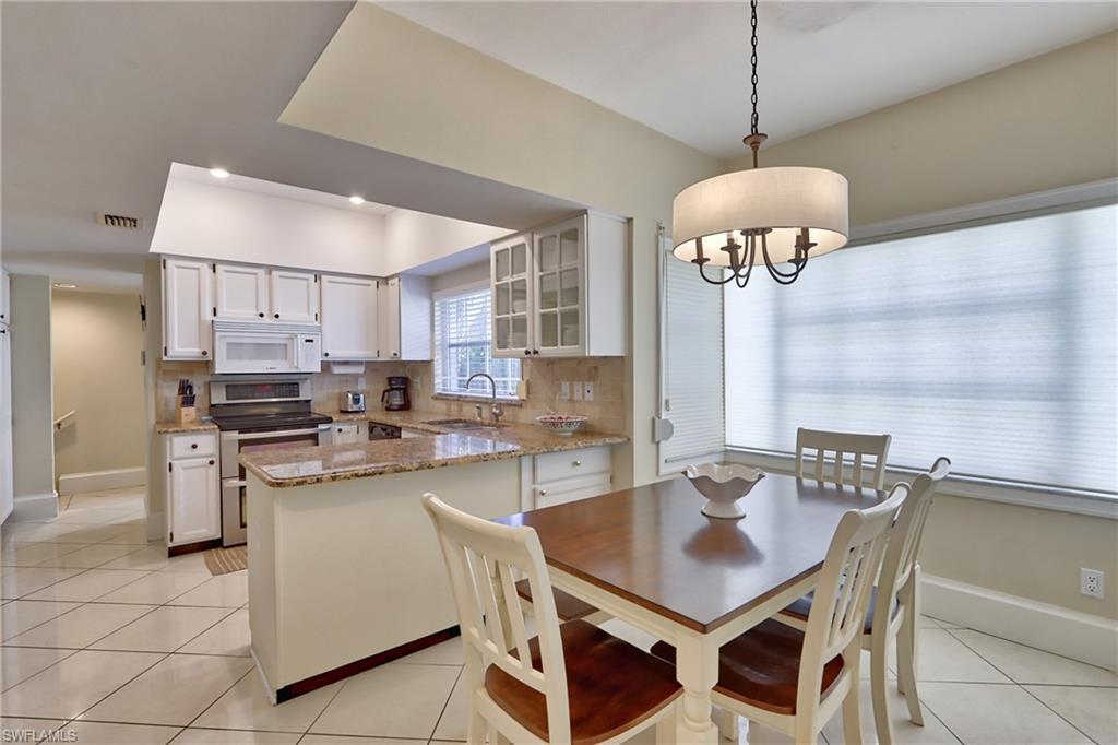 CHANTECLAIR MANOR - Residential Lease