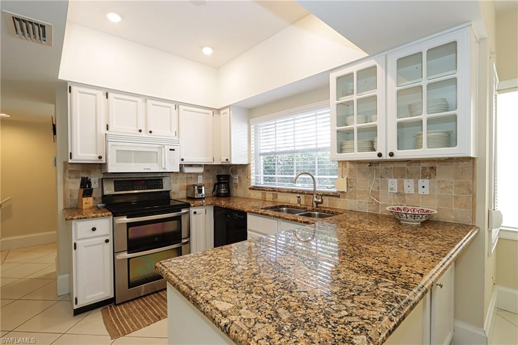 CHANTECLAIR MANOR - Residential Lease