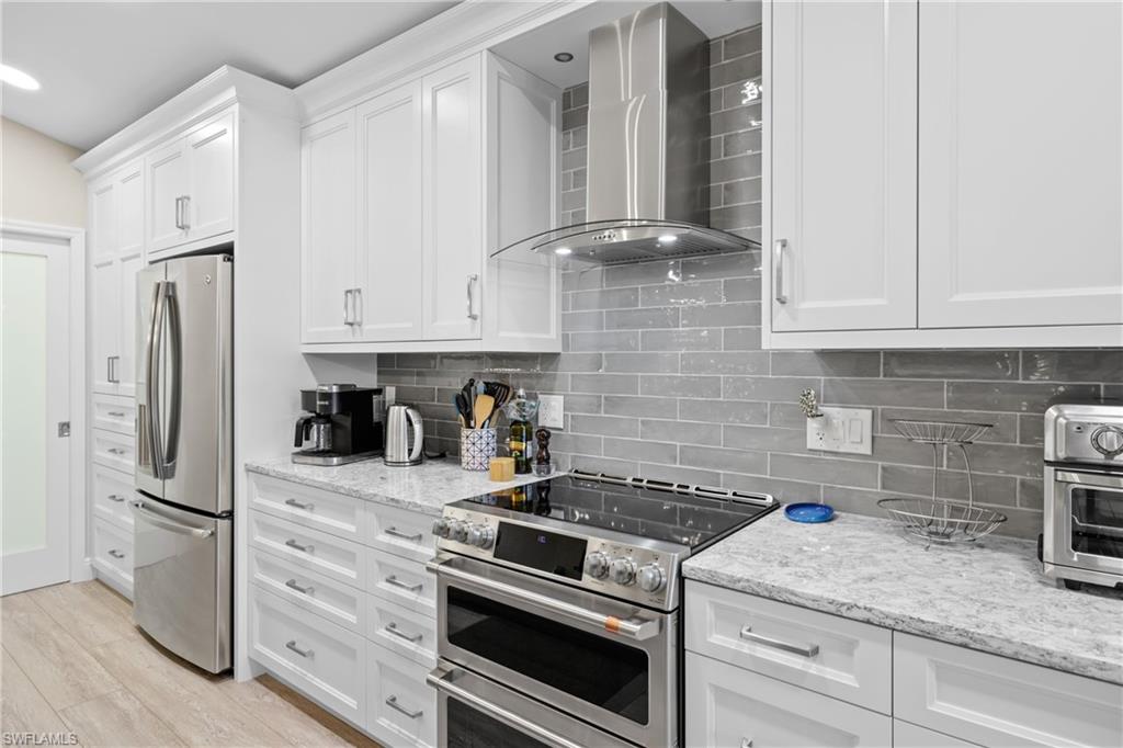 FOXTAIL CREEK - Residential
