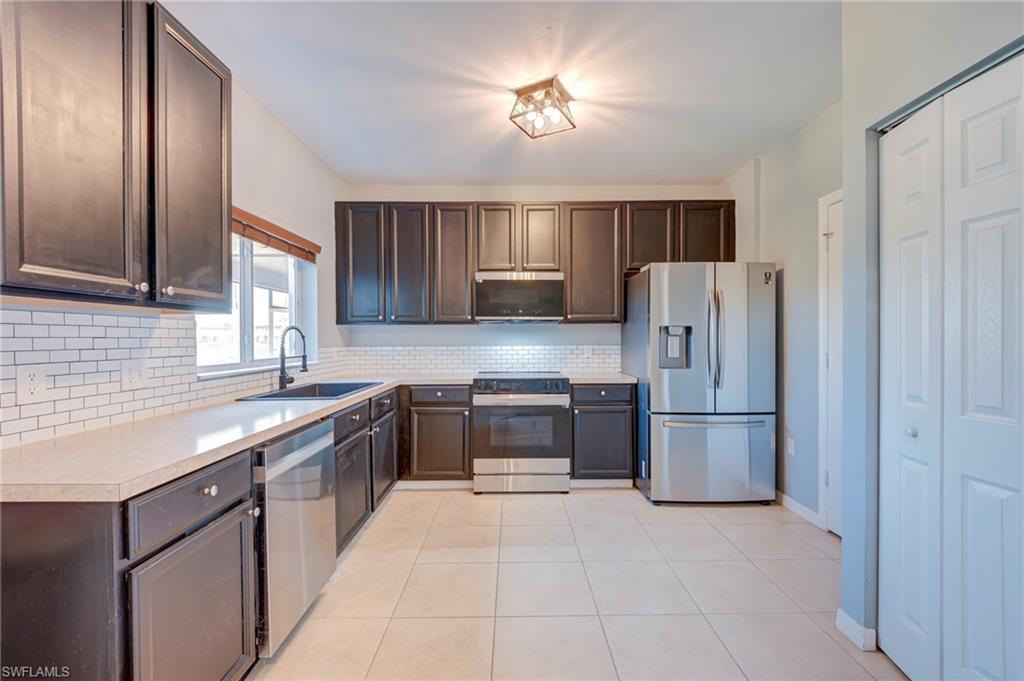 TOWNHOMES OF SAN SIMEON - Residential Lease