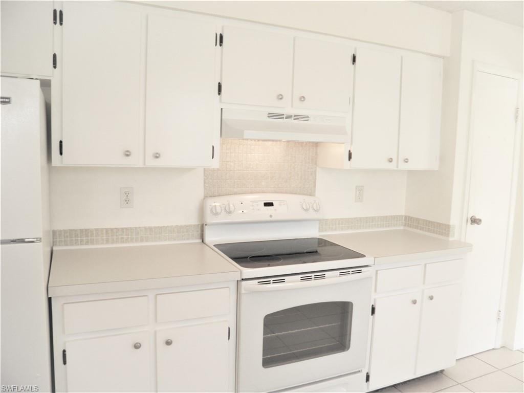 SANDY HOLLOW - Residential