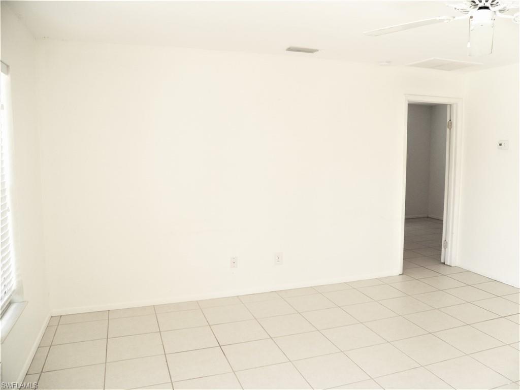 SANDY HOLLOW - Residential