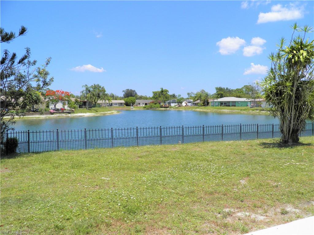 SANDY HOLLOW - Residential