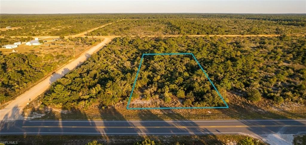 ACREAGE - Land