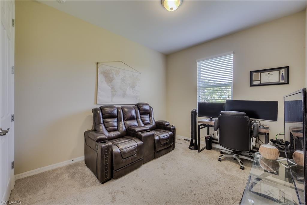 SUNSET POINTE - Residential