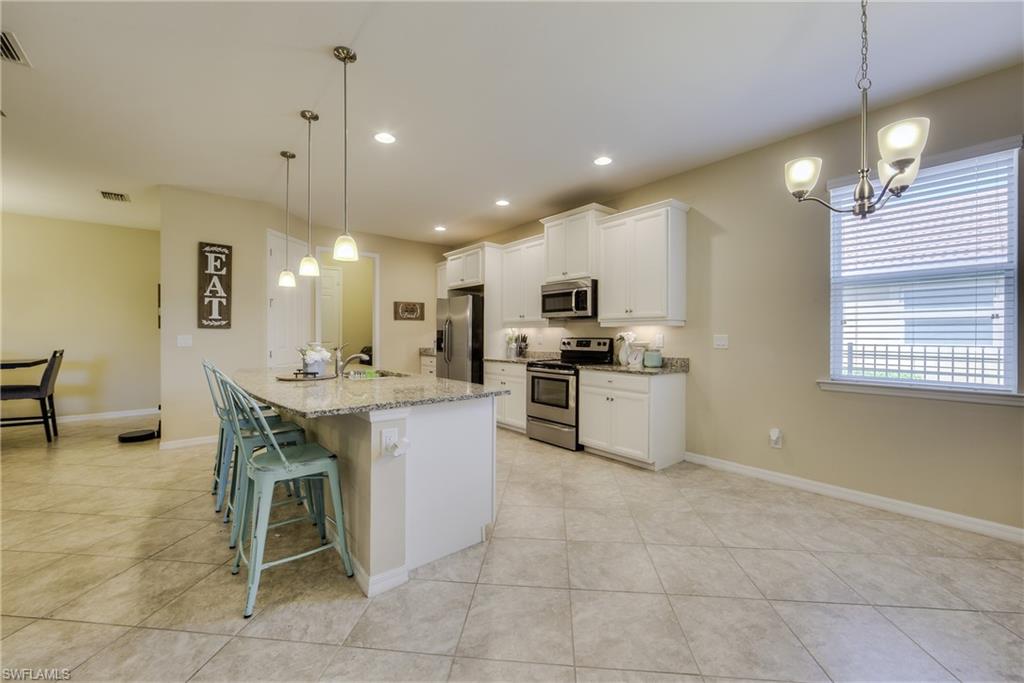 SUNSET POINTE - Residential