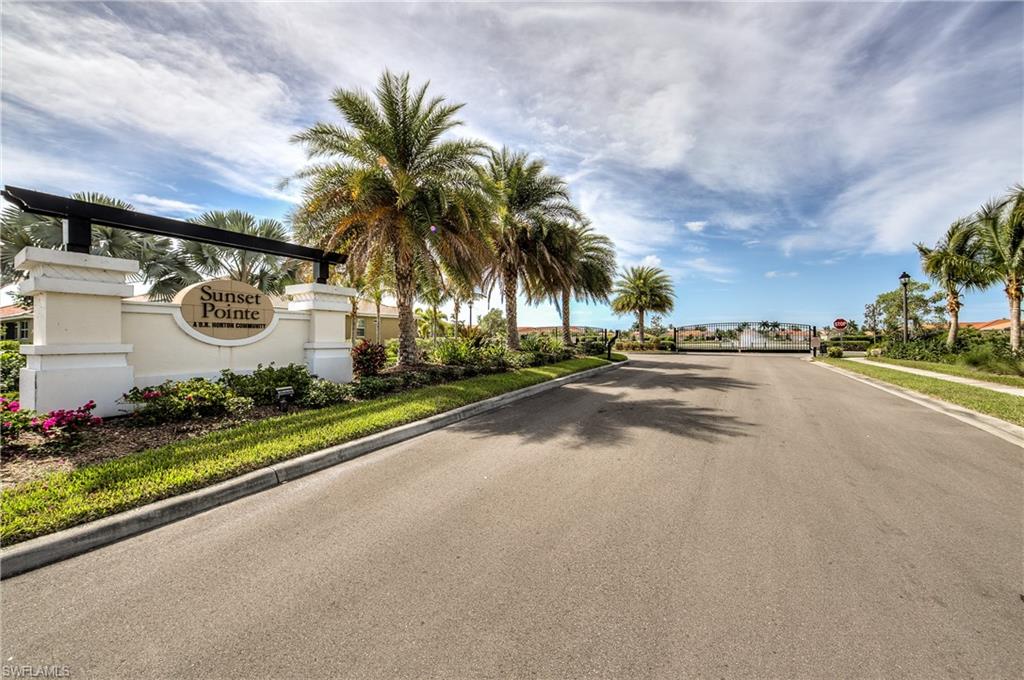 SUNSET POINTE - Residential