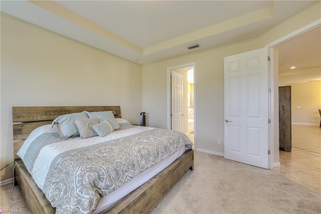 SUNSET POINTE - Residential