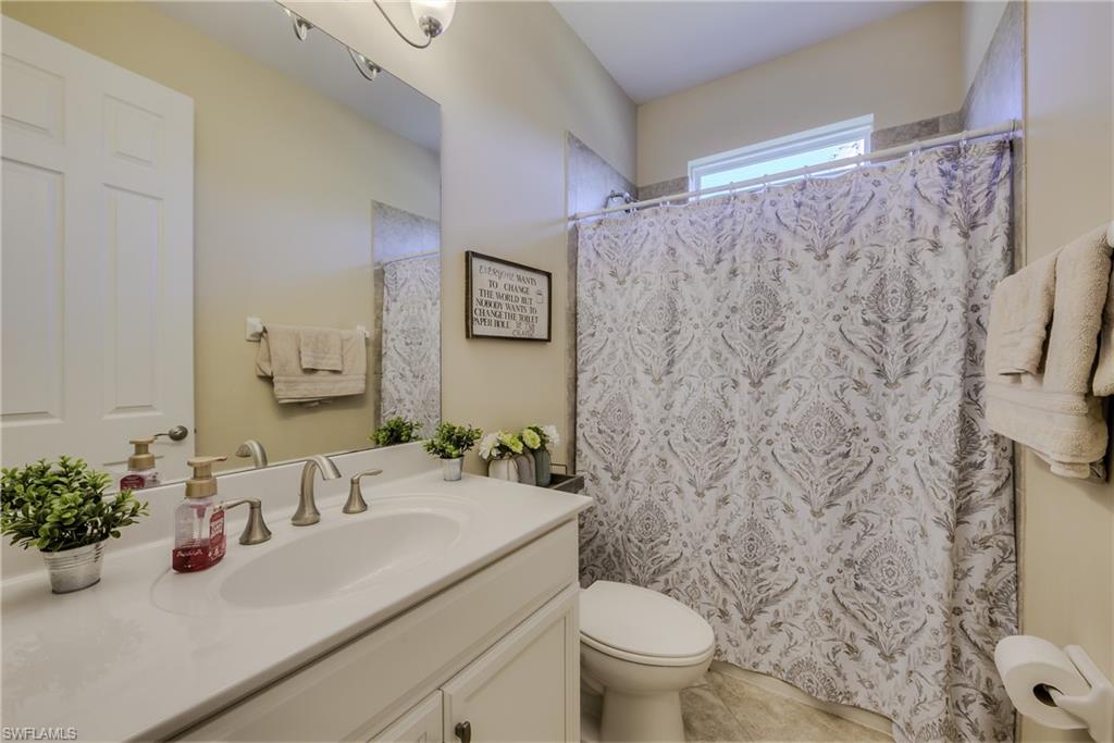 SUNSET POINTE - Residential