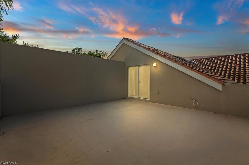 COURTYARDS - Residential