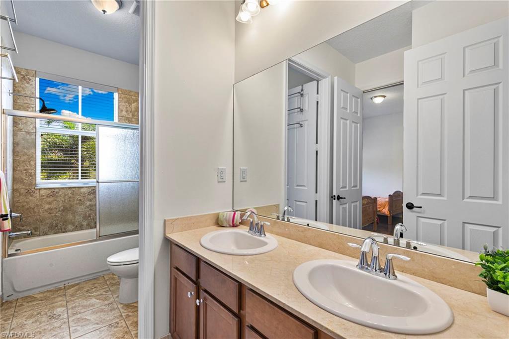MAPLE RIDGE - Residential