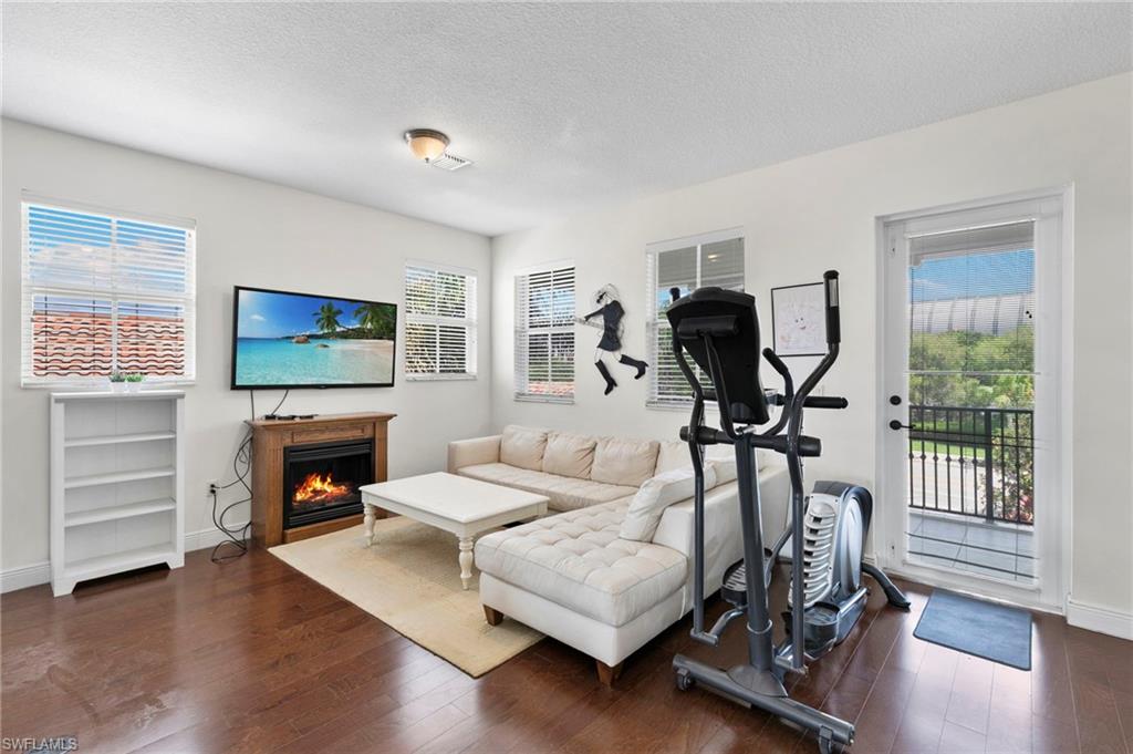 MAPLE RIDGE - Residential