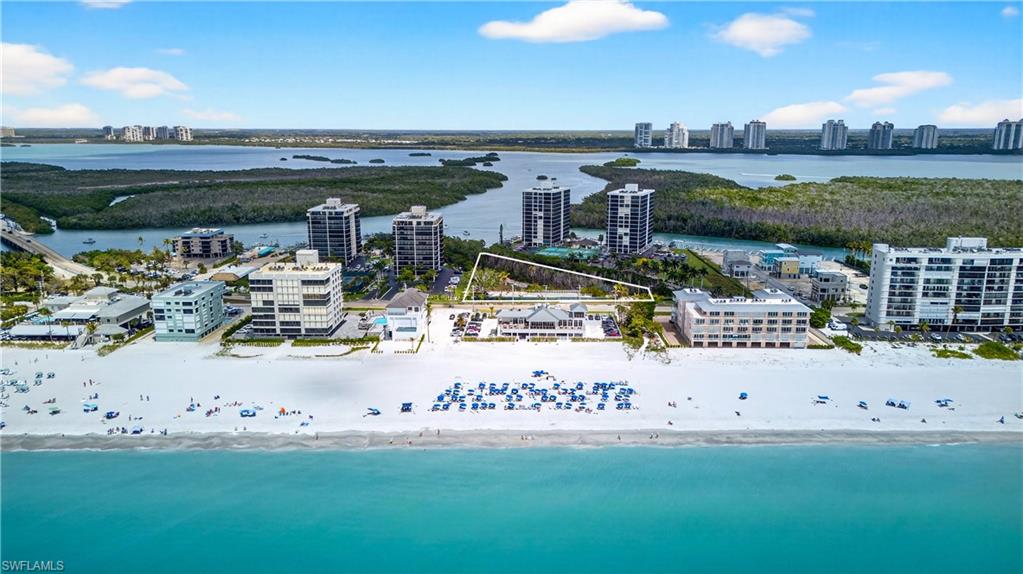 BONITA BEACH - Land