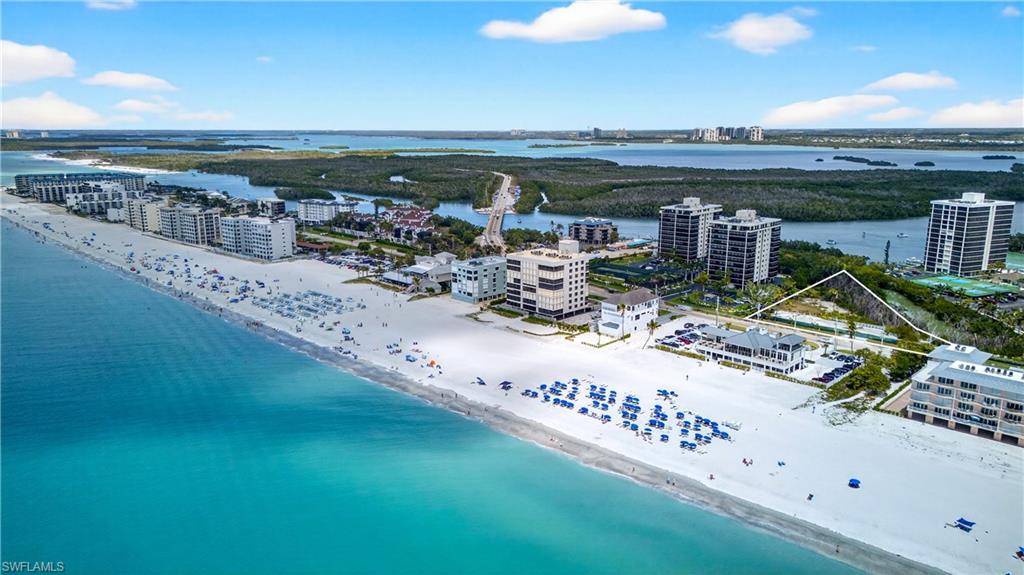 BONITA BEACH - Land