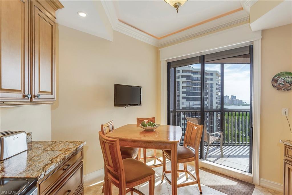 DORCHESTER - Residential