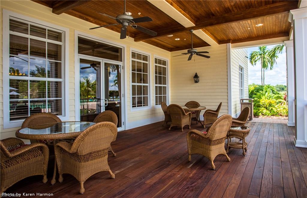 COUNTRY CLUB - Residential