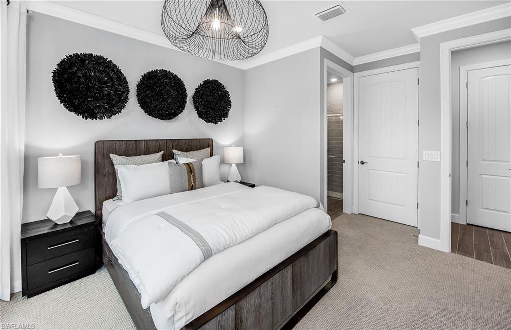 COUNTRY CLUB - Residential