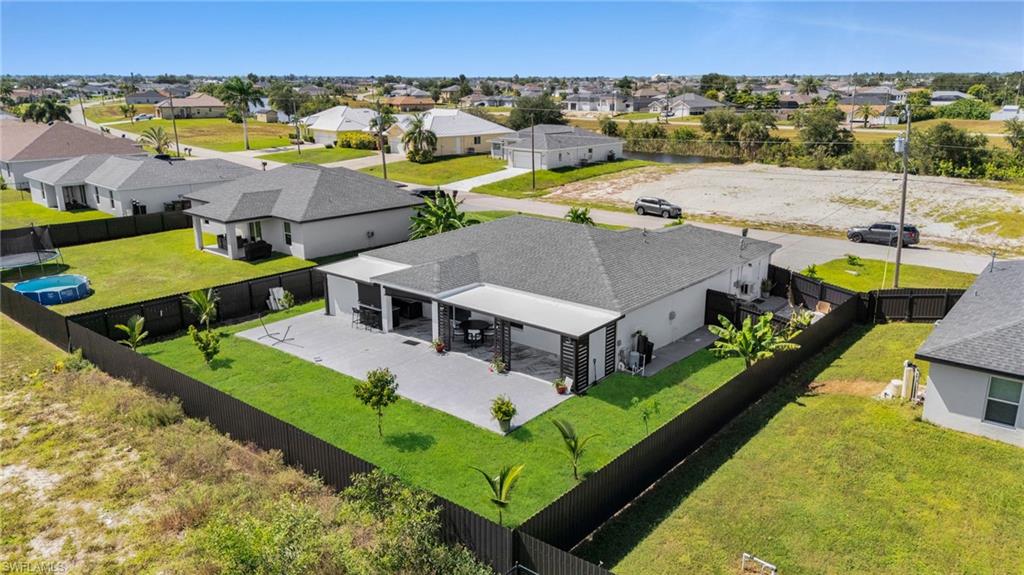 CAPE CORAL - Residential