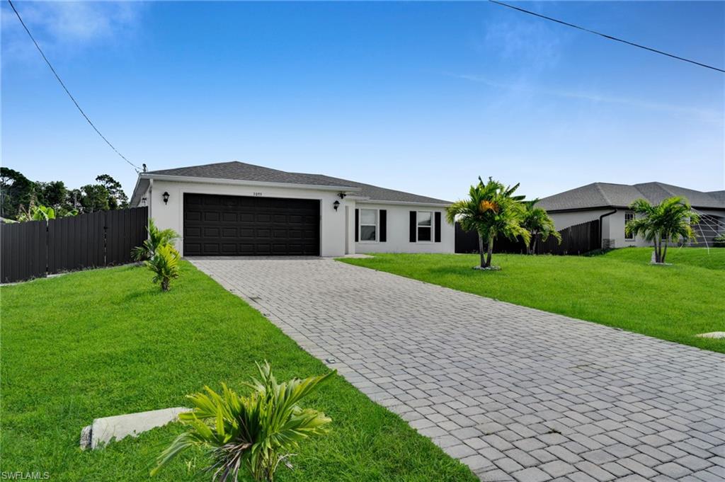 CAPE CORAL - Residential