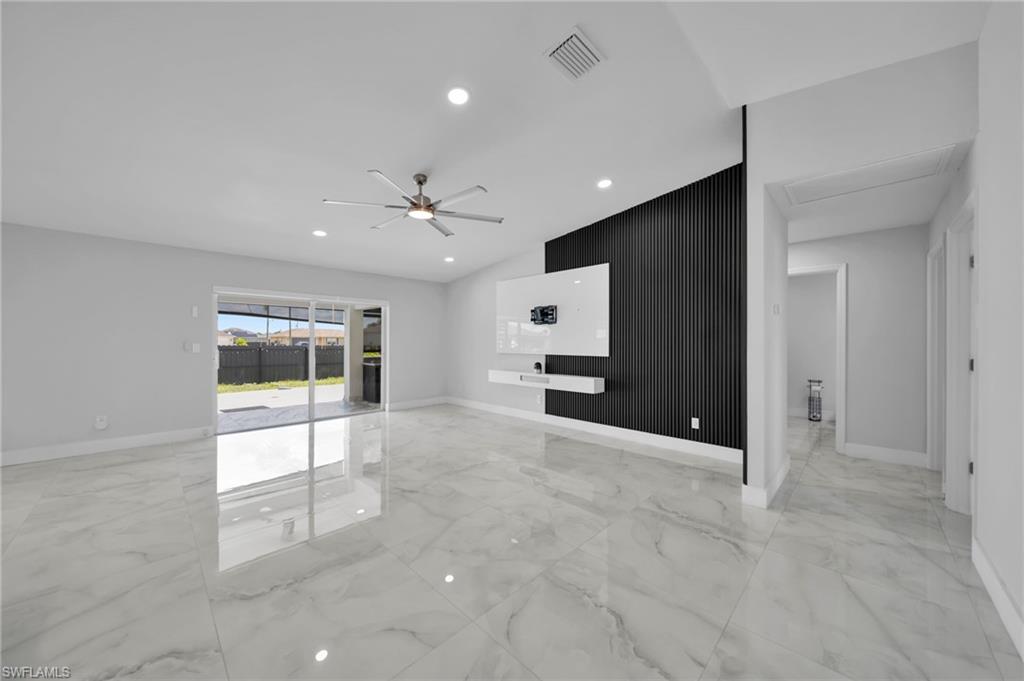 CAPE CORAL - Residential