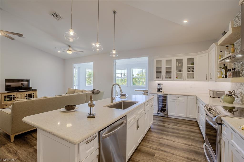 BELLE MEADE - Residential