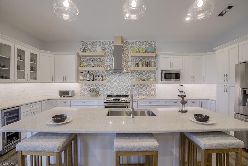 BELLE MEADE - Residential