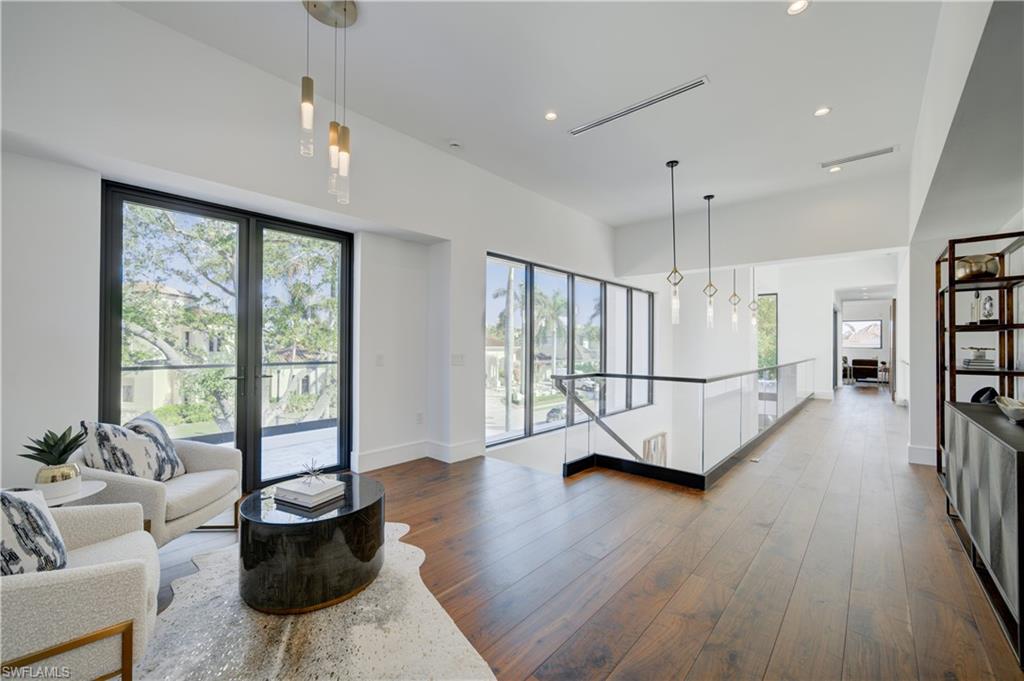 BAY COLONY SHORES - Residential