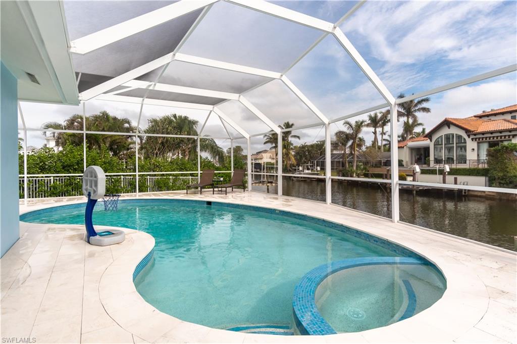 ROYAL HARBOR - Residential