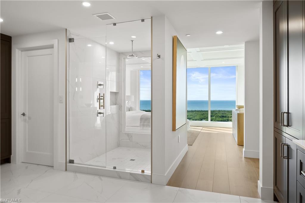 KALEA BAY TOWER 300 - Residential