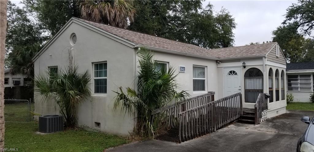 Located in walking distance to down town Fort Myers! This home has a fenced in back yard and wheel chair ramp to the front door. Set an appointment today!!