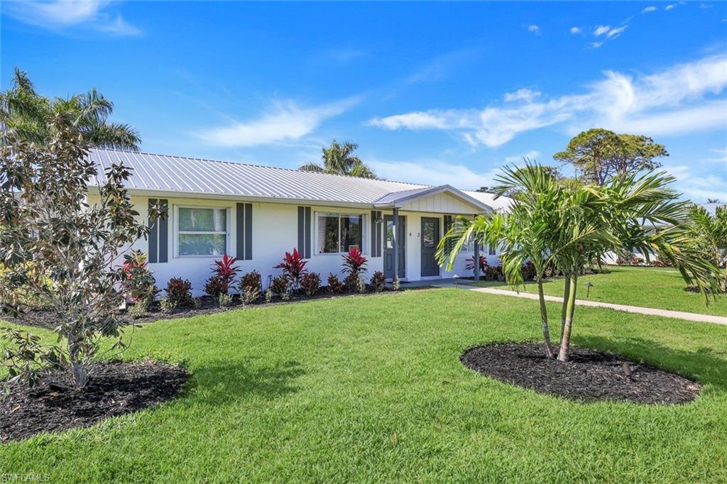 IMPERIAL SHORES - Residential