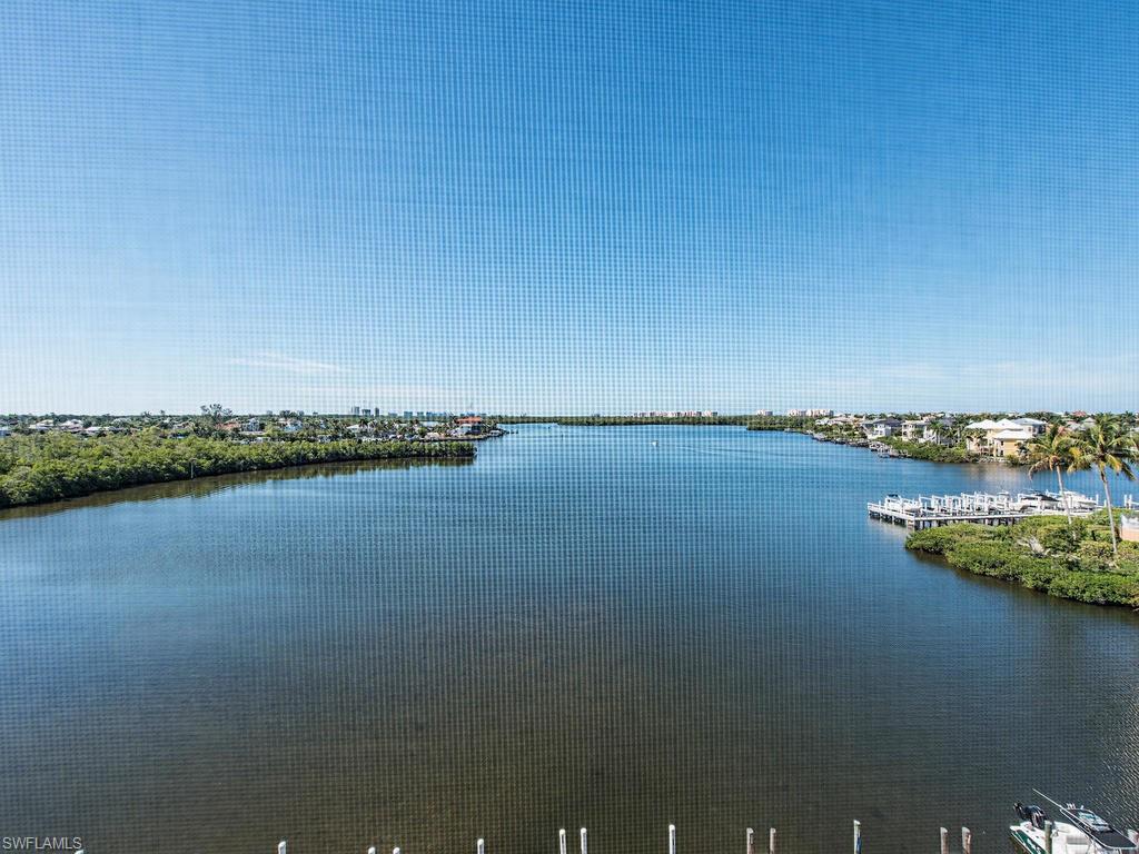 HICKORY BAY WEST - Residential