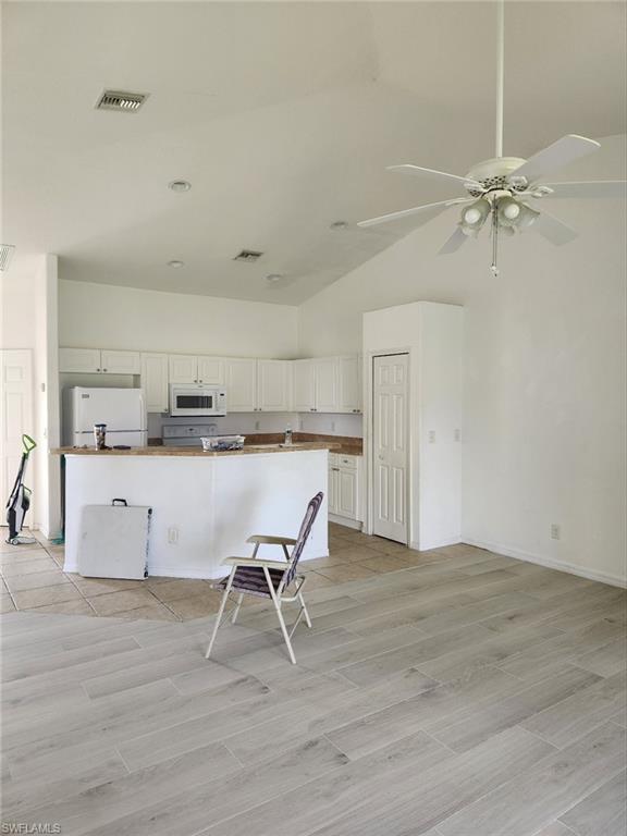 CAPE CORAL - Residential Lease