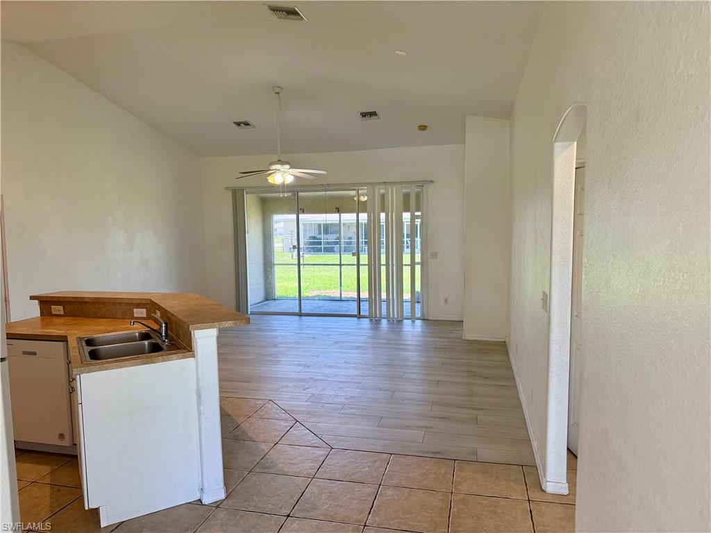 CAPE CORAL - Residential Lease