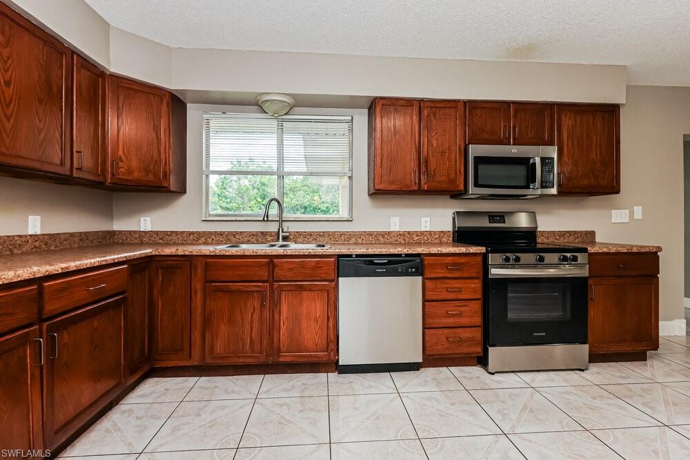 LEHIGH ACRES - Residential Lease
