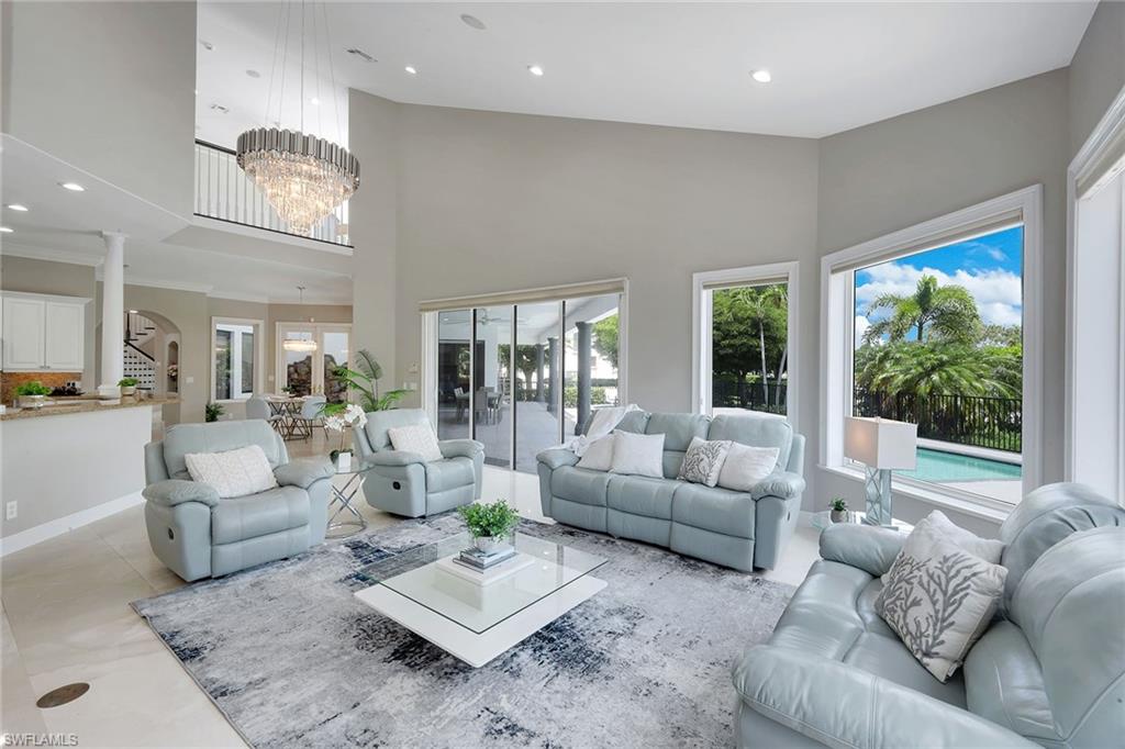 MARCO BEACH - Residential