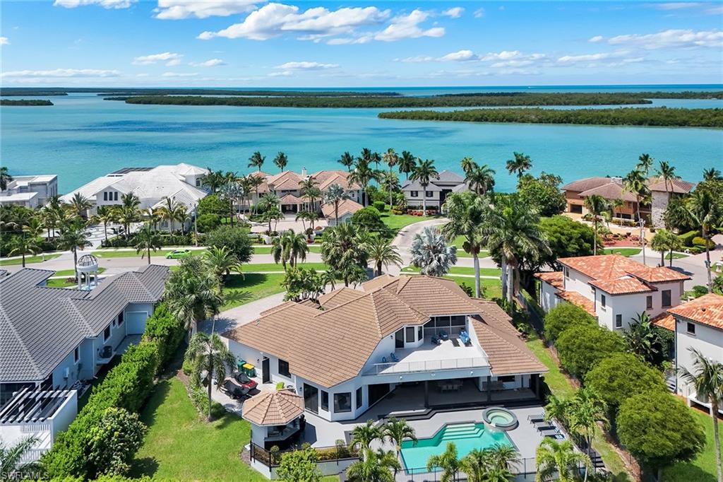 MARCO BEACH - Residential