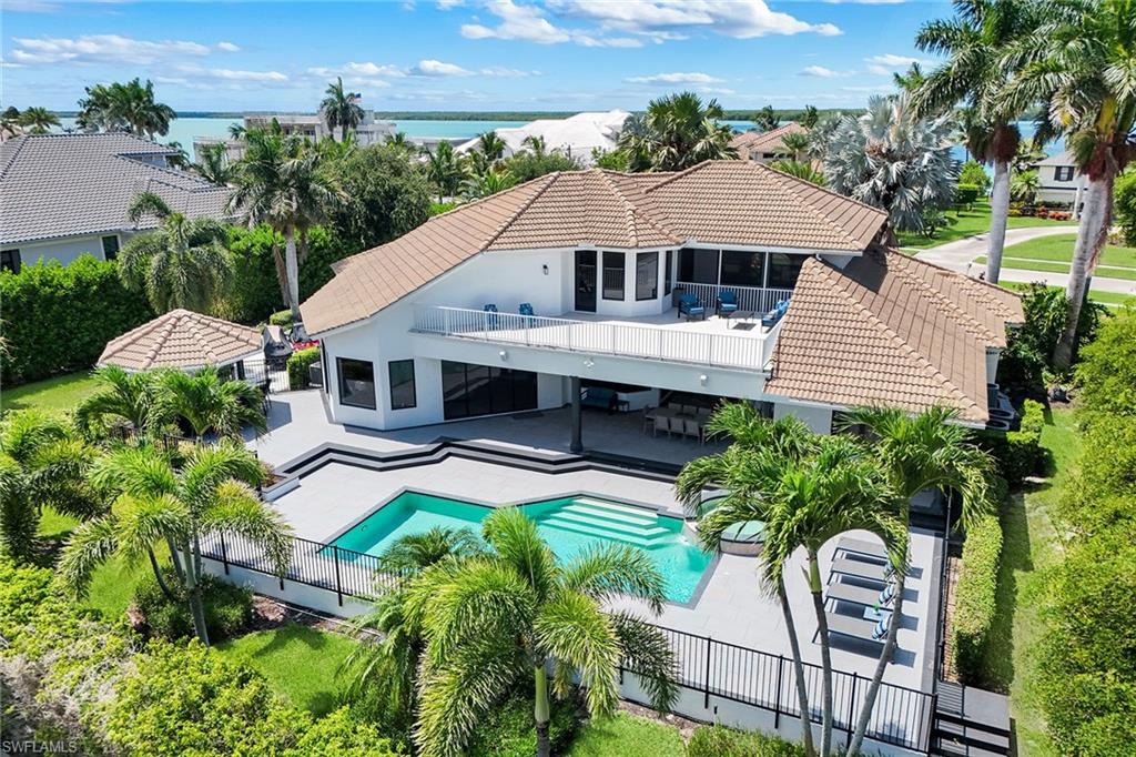 MARCO BEACH - Residential
