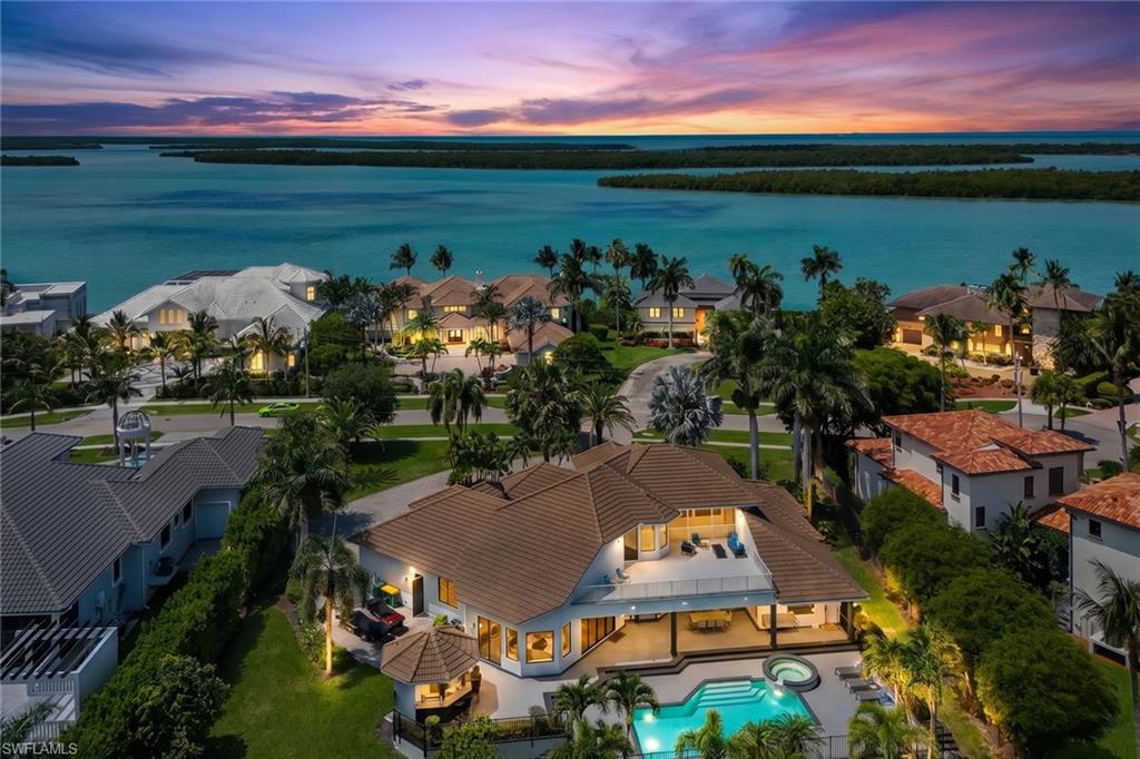 MARCO BEACH - Residential