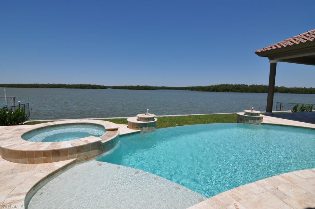 MARCO BEACH - Residential