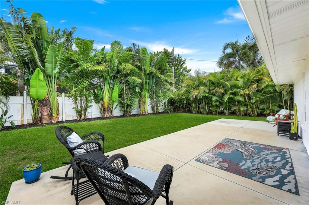IMPERIAL SHORES - Residential