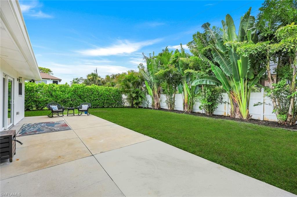 IMPERIAL SHORES - Residential