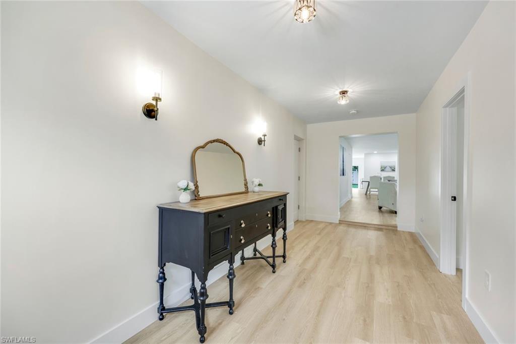 IMPERIAL SHORES - Residential