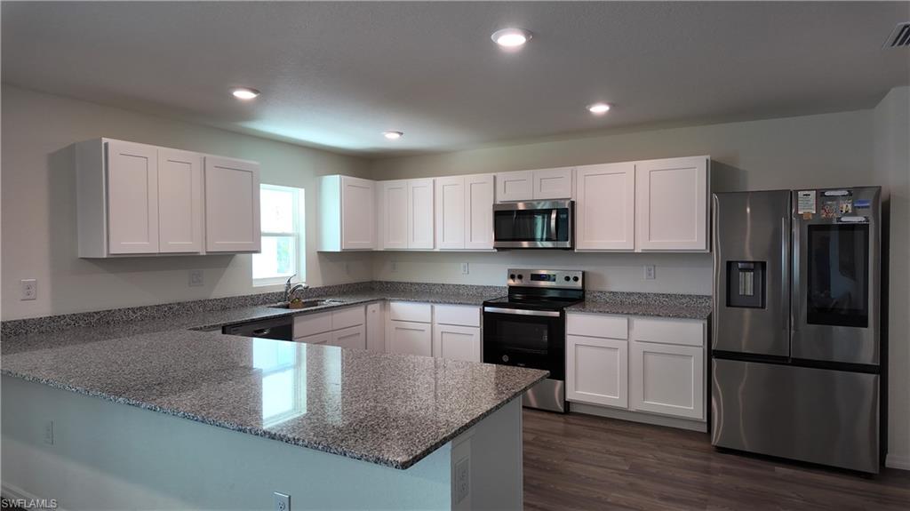 SOUTH GULF COVE - Residential