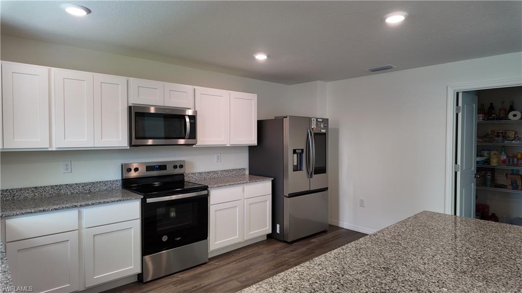 SOUTH GULF COVE - Residential