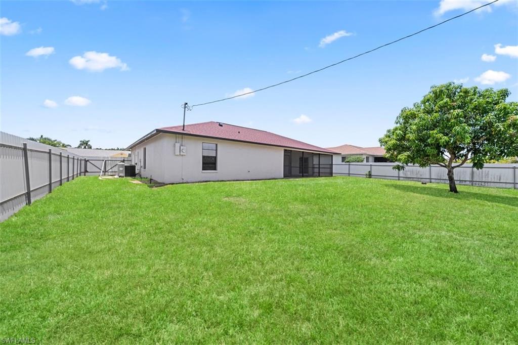 CAPE CORAL - Residential