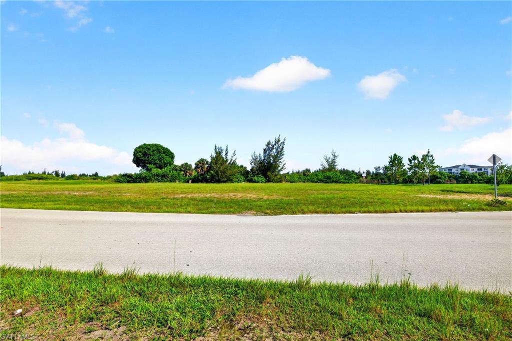 CAPE CORAL - LEE COUNTY INDUSTRIAL PARK - Land