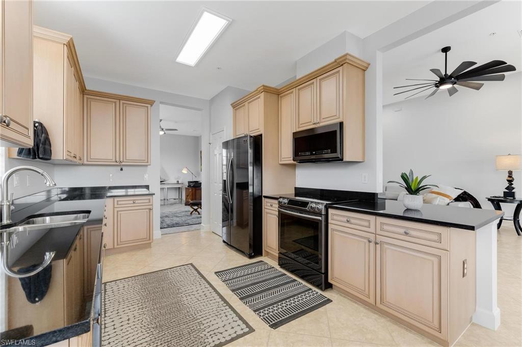 ASHTON OAKS - Residential