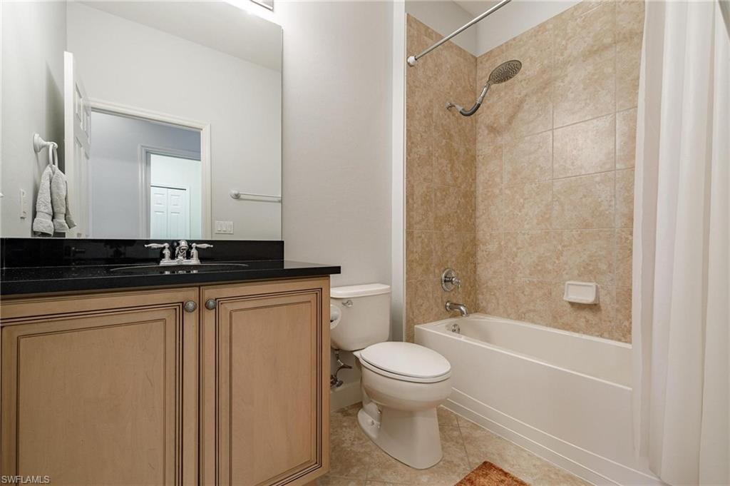 ASHTON OAKS - Residential