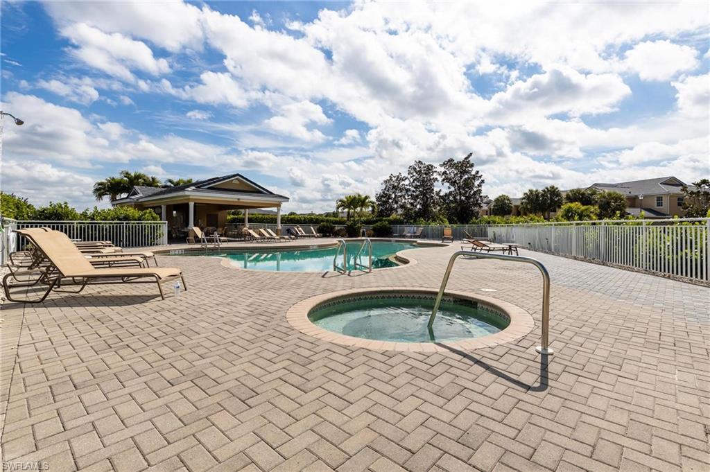ASHTON OAKS - Residential